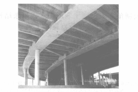 圖6 圓環(huán)形預(yù)應(yīng)力梁效果圖